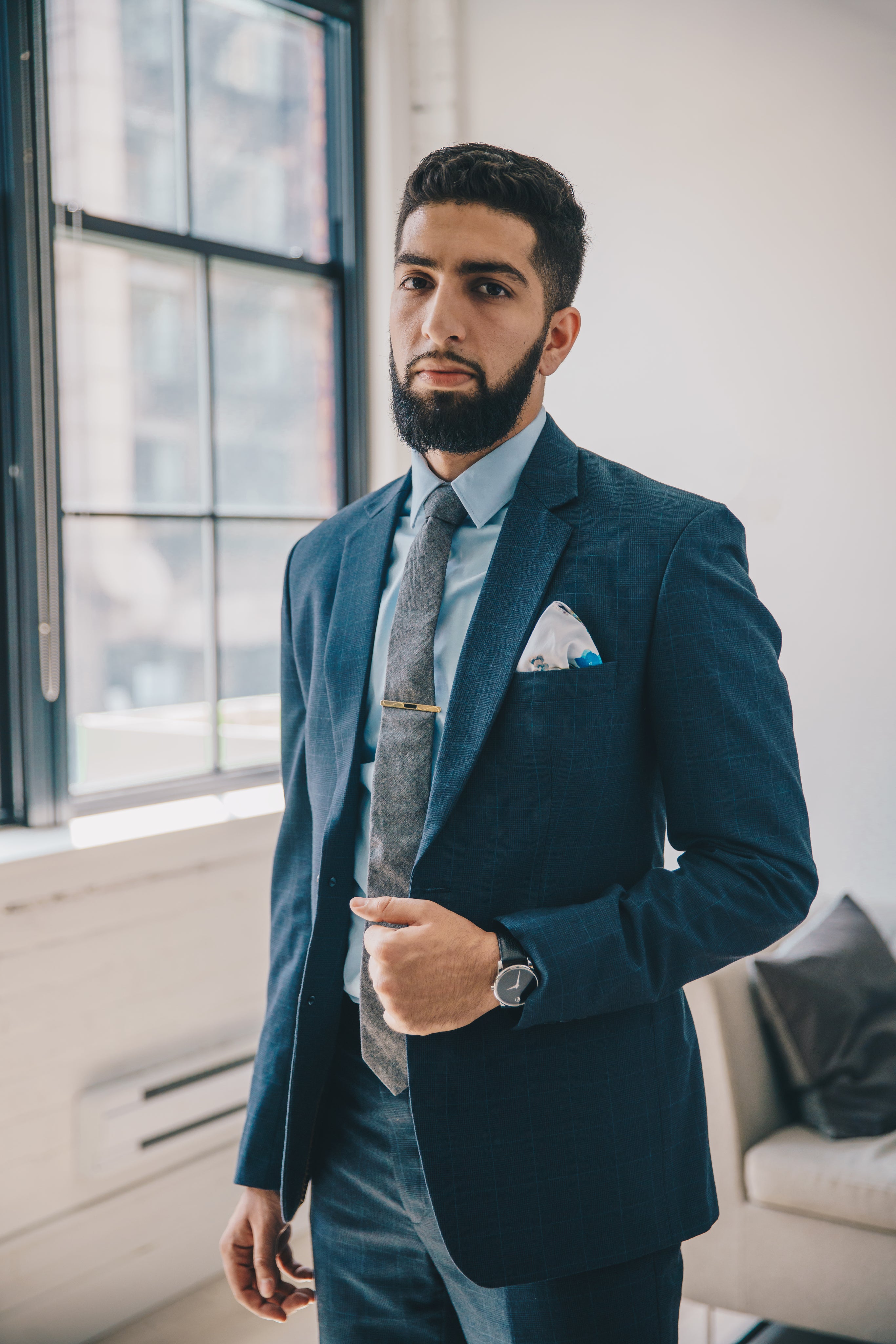 files/man-in-tailored-suit.jpg